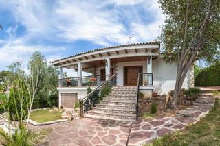 Chalet in Cumbres de Calicanto