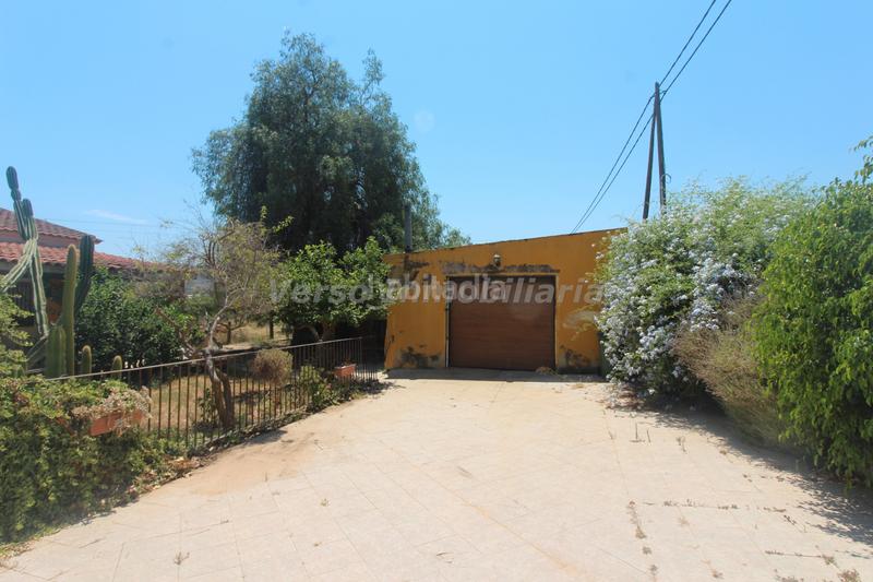 Foto 2b94116b-3b0f-4d58-9e61-efb5a567938f. Chalet bonito chalet en zona La Loma miralcampo () en Chiva