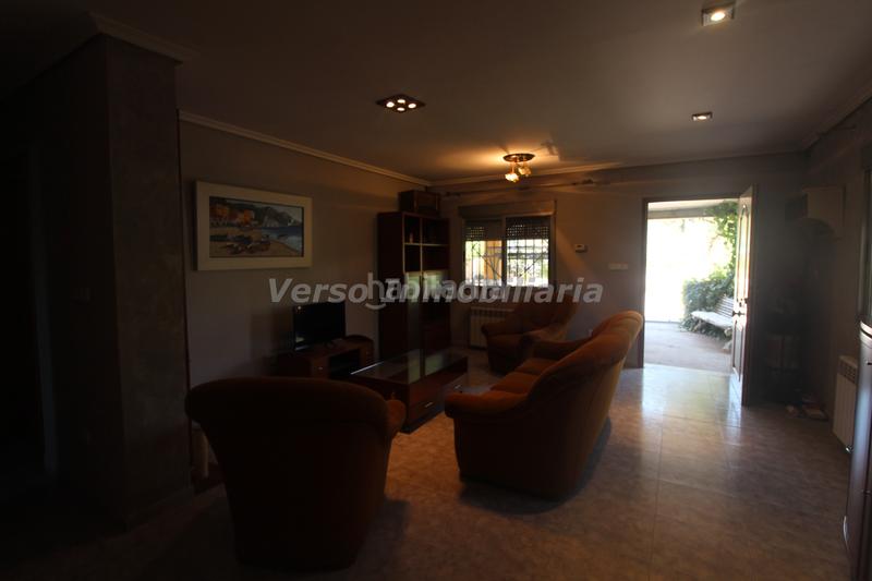 Foto 9339e9f4-bef1-4cfd-9a04-05bd4197fc4b. Chalet bonito chalet en zona La Loma miralcampo () en Chiva