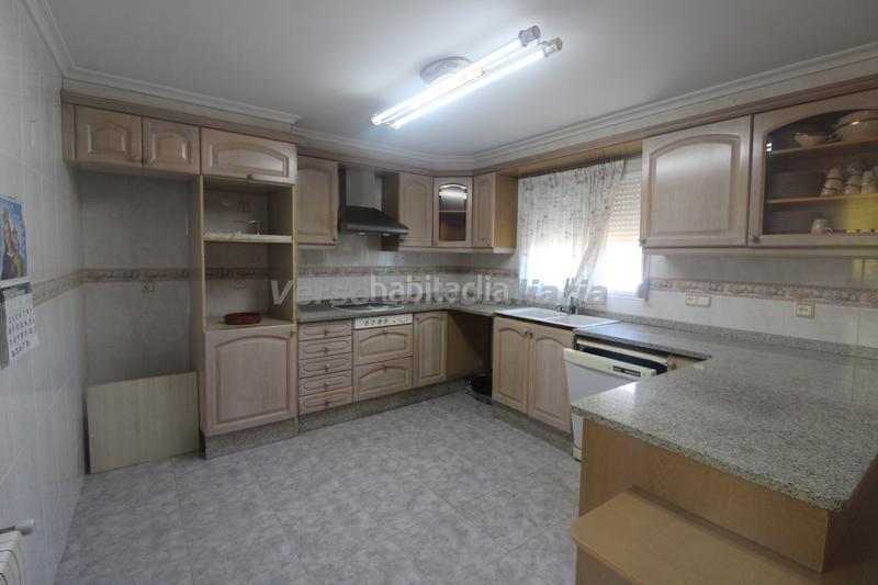 Foto a0a58b01-cc36-455d-8020-5003217f1b2a. Chalet bonito chalet en zona La Loma miralcampo () en Chiva
