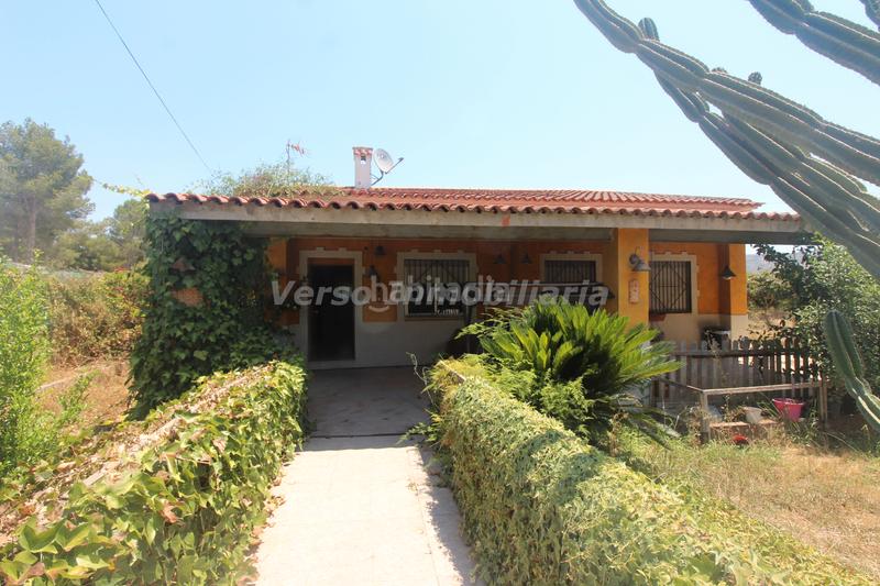 Foto aed53fc1-7081-405f-bb14-cea80ce9ed1f. Chalet bonito chalet en zona La Loma miralcampo () en Chiva