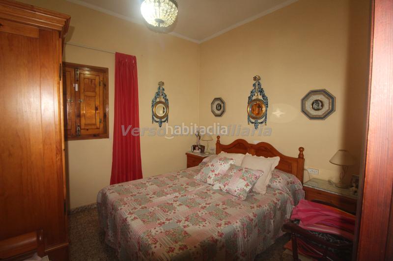 Foto f3fb8d76-1206-4a15-bd3a-8ed406423f90. Chalet  a 5 minutos de godelleta en Los Rosales Madrid