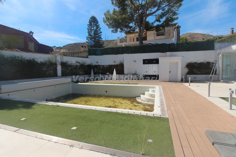 Foto 19dcdaca-7df1-458e-b2f1-200eee5a3441. Chalet with fireplace heating pool in Sierra Perenchiza-Cumbres de Calicanto-Sto Domingo Chiva