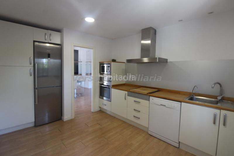 Foto 3a7f120d-6f0b-423a-842d-e2f61b9c7659. Chalet with fireplace heating pool in Sierra Perenchiza-Cumbres de Calicanto-Sto Domingo Chiva