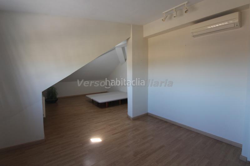 Foto 5f025288-6fac-422b-bd95-46491a0d925f. Chalet with fireplace heating pool in Sierra Perenchiza-Cumbres de Calicanto-Sto Domingo Chiva