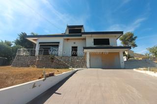 Chalet à Sierra Perenchiza-Cumbres de Calicanto-Sto Domingo. Gran chalet en urbanización santo domingo