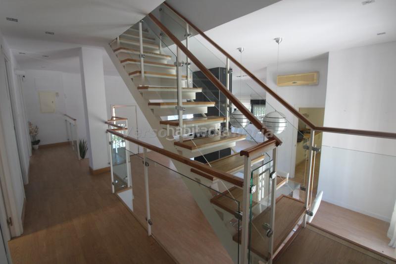 Foto c78188a6-54c2-493c-b728-4051d4f123e5. Chalet with fireplace heating pool in Sierra Perenchiza-Cumbres de Calicanto-Sto Domingo Chiva