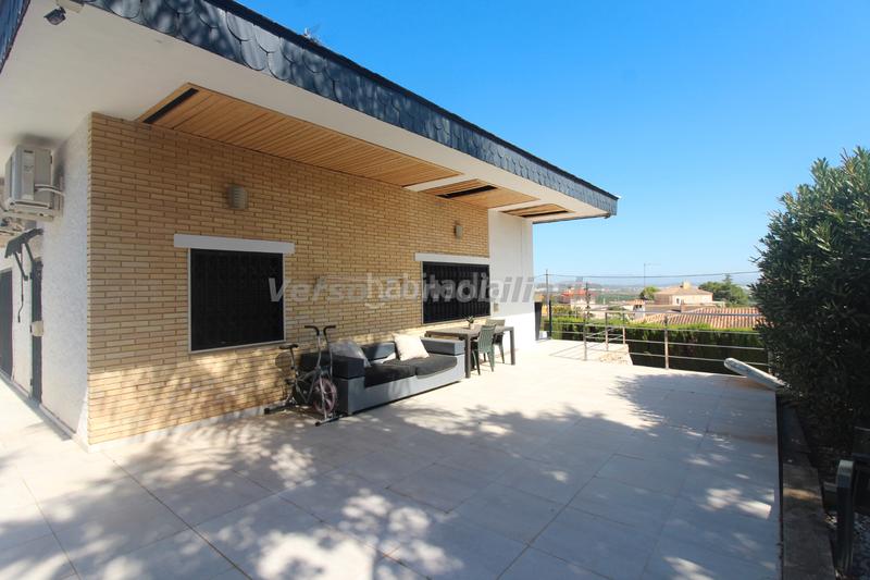 Foto d3b26980-5437-4c0d-a7fc-e7dbd6682114. Chalet with fireplace heating pool in Sierra Perenchiza-Cumbres de Calicanto-Sto Domingo Chiva