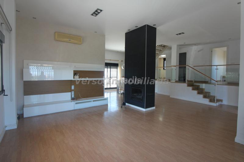 Foto e5806d48-26dc-4bee-9ef5-8bf81de4beb9. Chalet with fireplace heating pool in Sierra Perenchiza-Cumbres de Calicanto-Sto Domingo Chiva