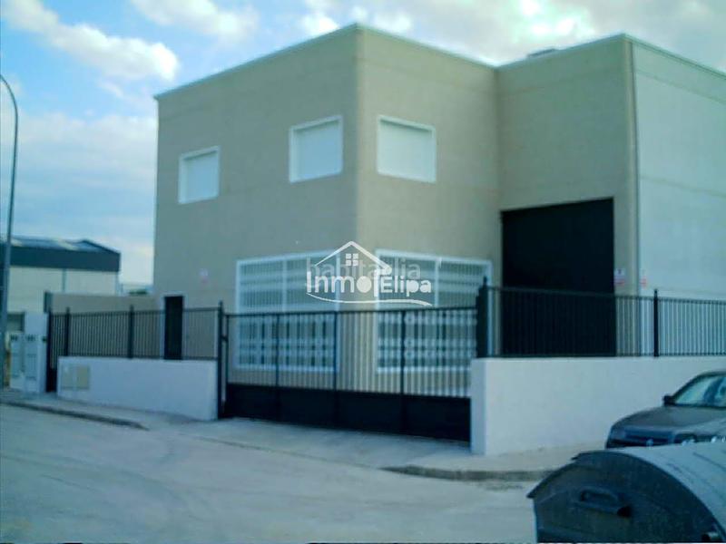 Foto bcdecf3a-8b40-4366-8fbe-3c10571bb1e1. Bâtiment à usage industriel dans Chapinería