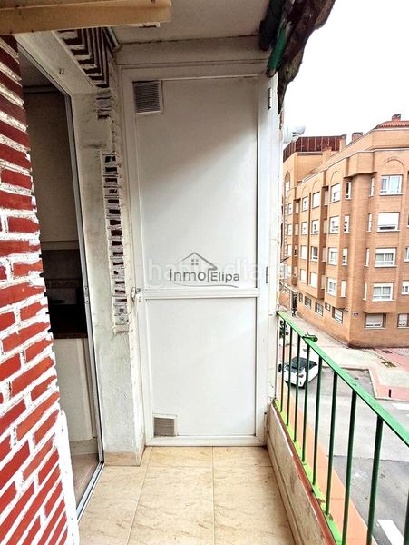 Foto 053f4374-cb21-4905-82f0-7628b54eb650. Flat with heating in Ventas Madrid