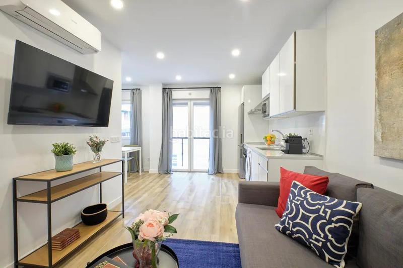 Foto 77928127-8c64-468b-8c31-b3bd3132ef43. Edificio in Almendrales Madrid