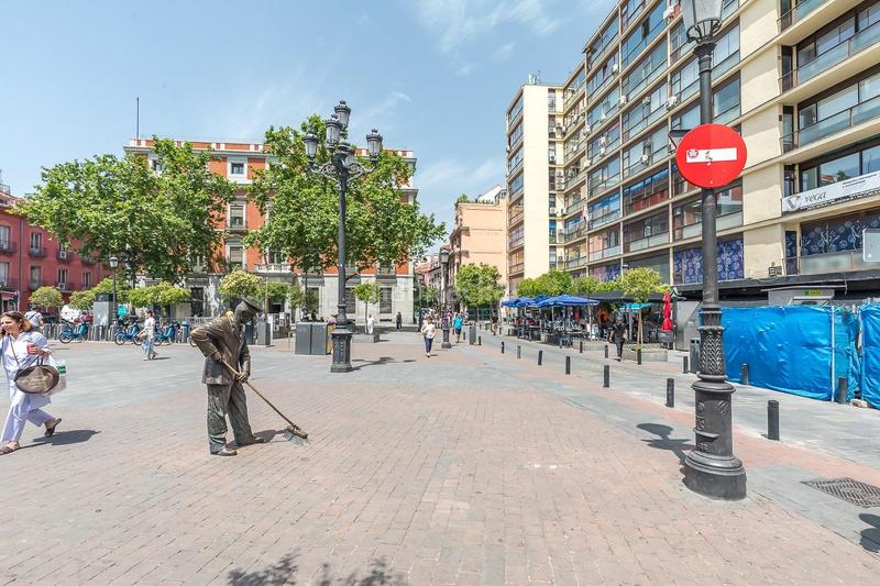 Foto a79424f6-4a79-4af4-82d8-1e481454e96a. Apartamento en Sol Madrid