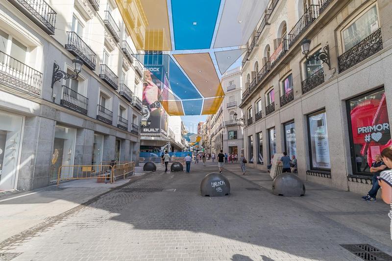 Foto ded3cc04-26d5-4748-ad38-816b5971f746. Apartamento en Sol Madrid