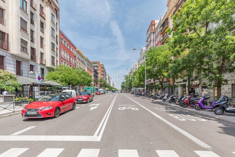 Foto c93875f7-08c9-4aaf-af25-10b371d10197. Piso en narvaez 39 piso 3 dormitorios en zona retiro en Madrid
