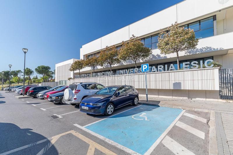 Foto 0fe3fec1-4a49-4f8d-b5de-3ca6ab8ef48a. Piso en avenida de españa 4 fabuloso estudio en Avenida Europa Pozuelo de Alarcón