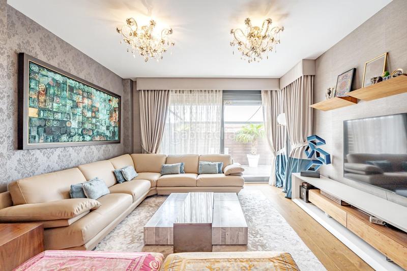 Foto 2fbb6214-2767-4fa1-81d7-a7d972edc72f. Alquiler planta baja exclusiva vivienda en planta baja con jardín privado en Madrid