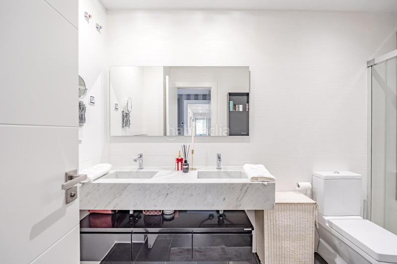 Foto 4e03537c-528b-4bf9-9ee5-4b0177416b4f. Alquiler planta baja exclusiva vivienda en planta baja con jardín privado en Madrid