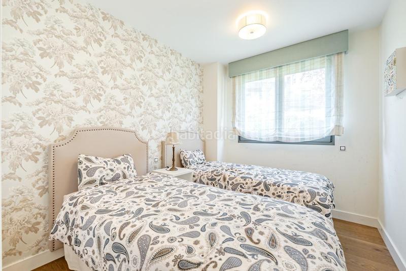 Foto 612ec9c4-59fb-4705-abe2-765f61bb416f. Alquiler planta baja exclusiva vivienda en planta baja con jardín privado en Madrid