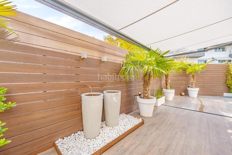 Foto b2738229-6e4c-4815-9f88-bd45ec673874. Alquiler planta baja exclusiva vivienda en planta baja con jardín privado en Madrid