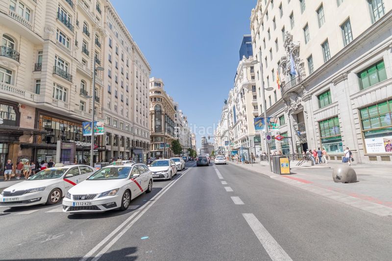 Apartamento inversión segura en el corazón piso en calle fuencarral con rentabilidad del 4 en Madrid - Imagen 36