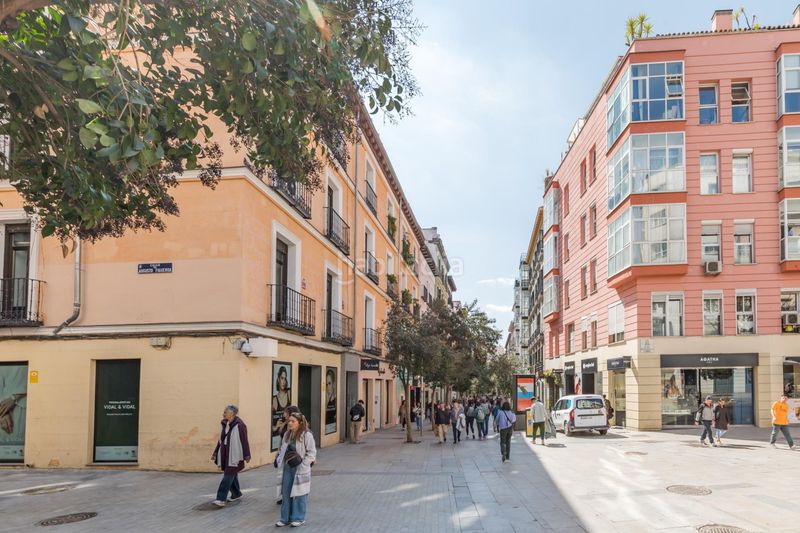 Apartamento inversión segura en el corazón piso en calle fuencarral con rentabilidad del 4 en Madrid - Imagen 9