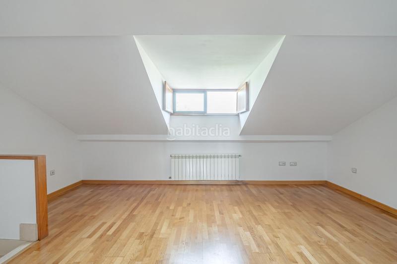 Foto 8e327e36-6dd4-4b75-b595-c093e784fc26. Casa aparellada amb calefacció aparcament piscina a Pozuelo de Alarcón