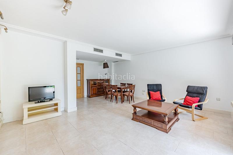Foto d71d2c48-21e8-4a1f-add1-21fdba9000ad. Casa aparellada amb calefacció aparcament piscina a Pozuelo de Alarcón