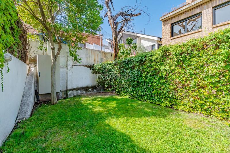 Foto f1419176-fb8e-4adb-9011-6ad865754f5d. Casa aparellada amb calefacció aparcament piscina a Pozuelo de Alarcón