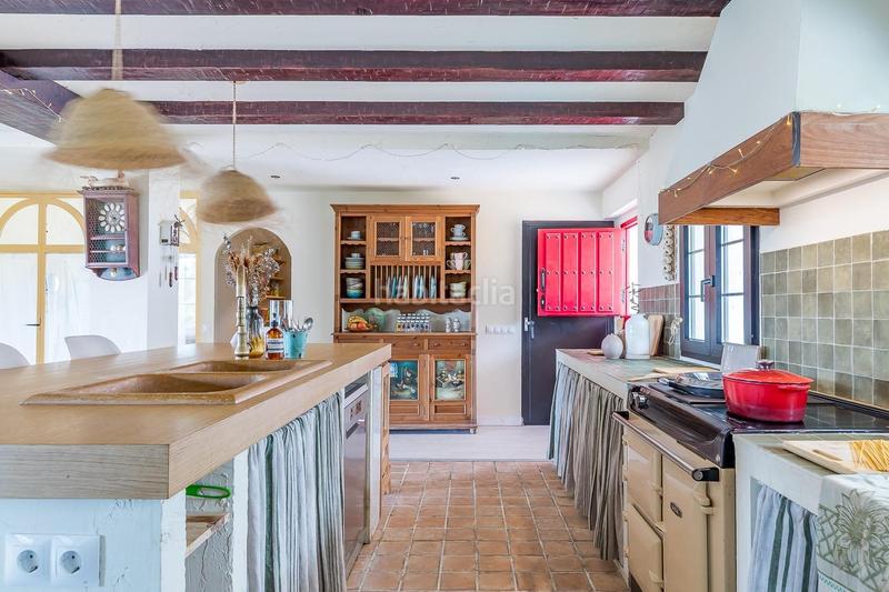 Foto ce2fb768-a5be-4d8f-9df5-7aa3f2161dc9. Chalet avec chauffage parking piscine dans El Gasco Torrelodones
