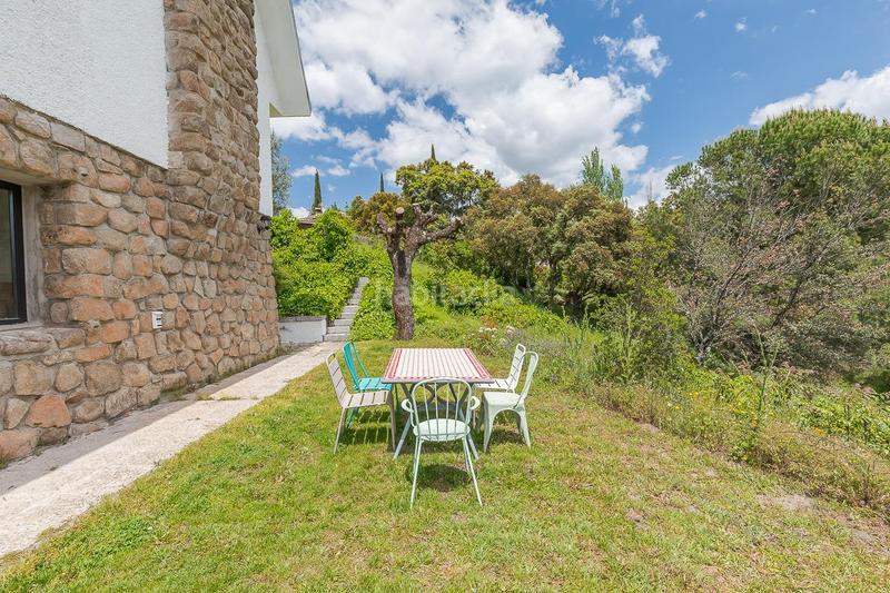 Foto d71fe3de-ab0b-42c9-86ea-67c7824ff283. Chalet avec chauffage parking piscine dans El Gasco Torrelodones