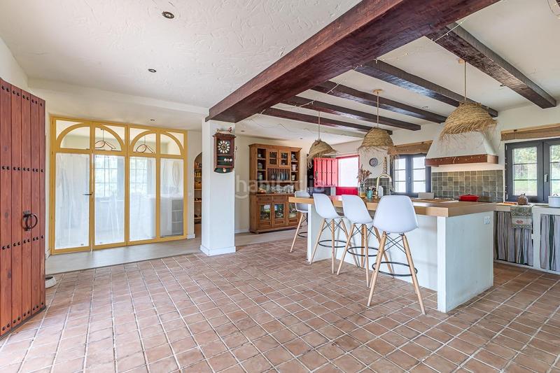 Foto e6bc9a7d-43b5-4ef2-8bec-0f9e61a82c9c. Chalet avec chauffage parking piscine dans El Gasco Torrelodones