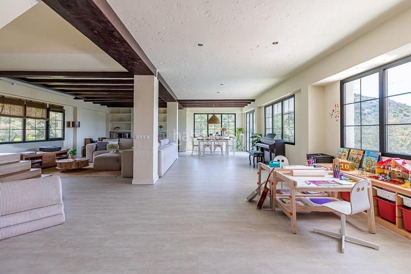 Foto ea0d7c80-aad2-471b-b80a-569be2b3ed30. Chalet avec chauffage parking piscine dans El Gasco Torrelodones