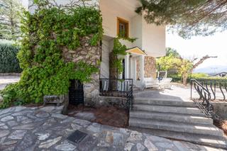 Chalet  Calle sauce. Gran ocasión vistas espectaculares, piscina y casa de invitados