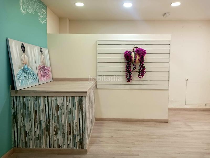 Foto 4a7bc5eb-cda2-44a0-96b8-c068df45693f. Alquiler local comercial amplio local comercial en el corazón en Majadahonda