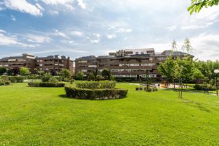 Location Rez-de-chaussée à Golf-El Carralero. Planta baja con jardín en majadahonda  zona el carralero