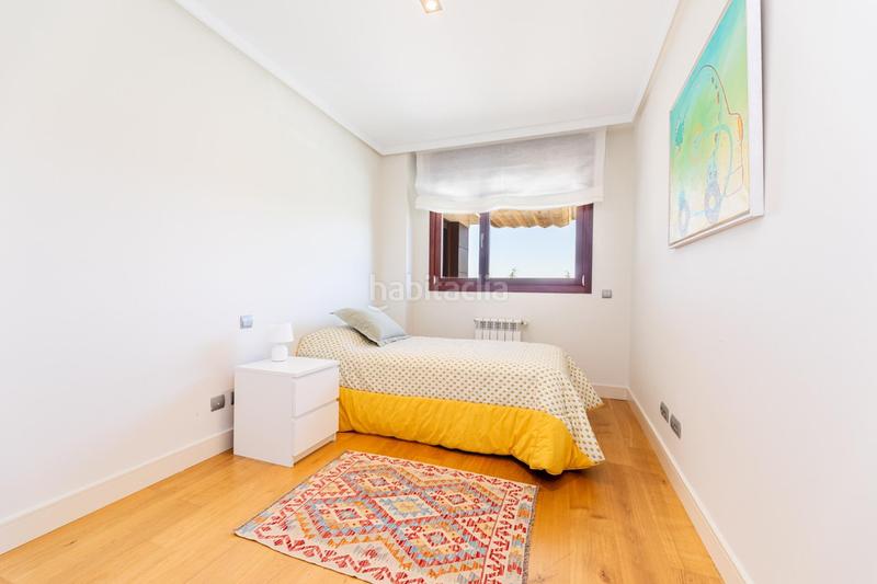 Foto 487f6a3b-f00c-4e69-9097-186328de33a8. Alquiler piso  en avenida principe de asturias, zona monte del pilar, en Majadahonda