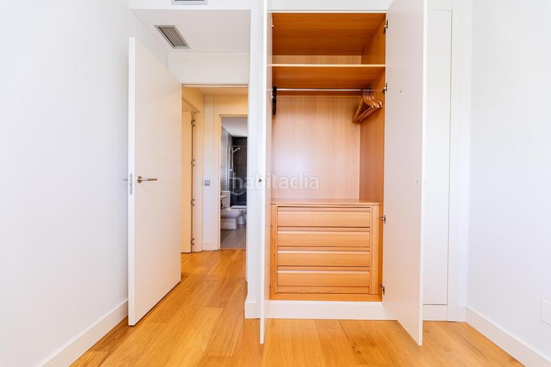 Foto b8c3cacf-ad67-4784-a093-6a83404b9409. Alquiler piso  en avenida principe de asturias, zona monte del pilar, en Majadahonda