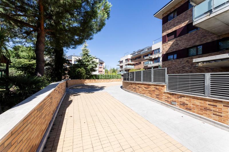 Foto 16dc2a3f-2418-4dee-870d-14c5457e893e. Location appartement avec chauffage parking piscine dans Majadahonda