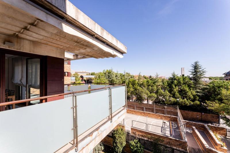 Foto 4cd92819-4c85-49ef-9e36-1ceeba72aa69. Location appartement avec chauffage parking piscine dans Majadahonda