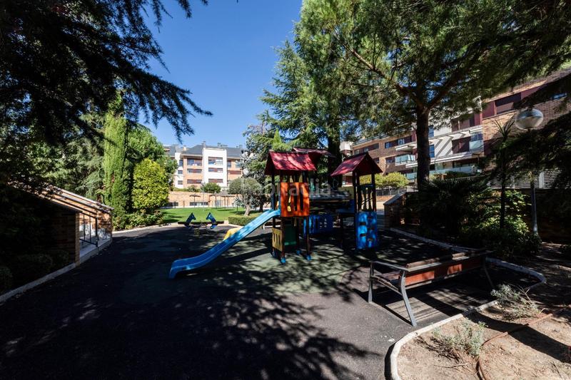 Foto 2d67be4e-f935-46b6-a20c-f9c99a8fc7c4. Miete etagenwohnung mit heizung parking pool in Monte el Pilar Majadahonda