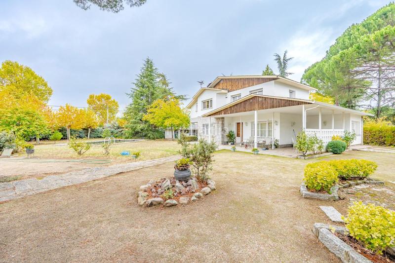 Foto 289d0ef7-02de-46c8-96fd-da12b088679b. Chalet with heating parking in Alpedrete