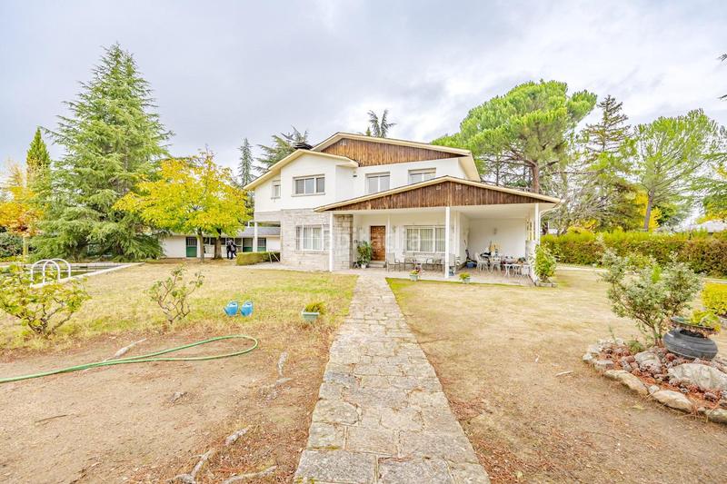 Foto ff505792-f6a9-45d8-9178-6061da24e4f9. Chalet with heating parking in Alpedrete