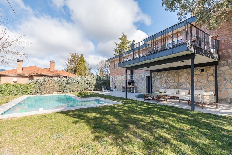 Foto 555d70cd-d596-4691-9f9b-255678a3a2cc. Xalet amb aparcament piscina a Centro-Manguilla Escorial (El)