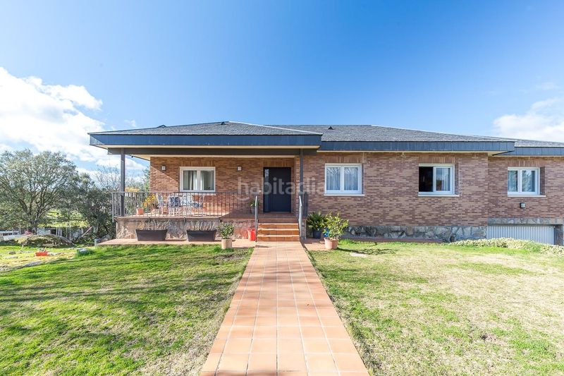 Foto 57a91dcf-4bbd-43a3-afa0-3fa4bcd8c7ab. Xalet amb aparcament piscina a Centro-Manguilla Escorial (El)