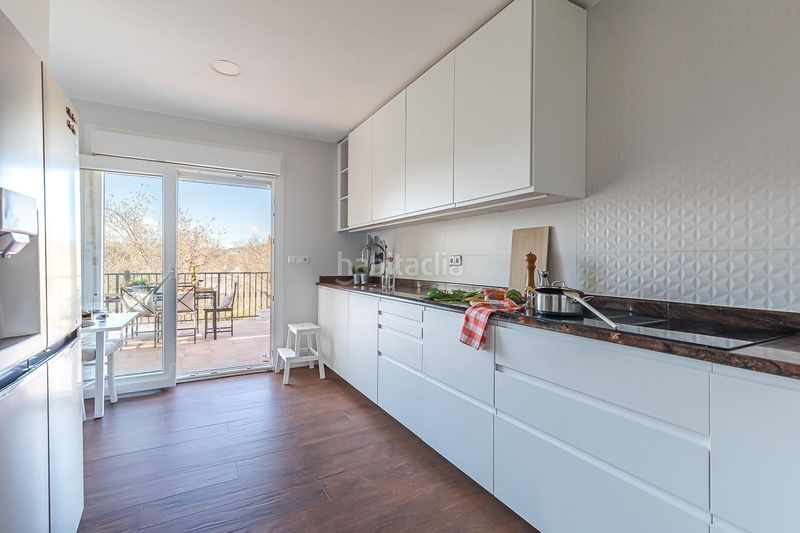 Foto 5801fa28-9221-4f9e-b3b0-0b099cb36e43. Xalet amb aparcament piscina a Centro-Manguilla Escorial (El)