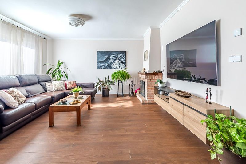 Foto 5adeb5ee-7257-4b1b-a481-5f37d2330f86. Xalet amb aparcament piscina a Centro-Manguilla Escorial (El)