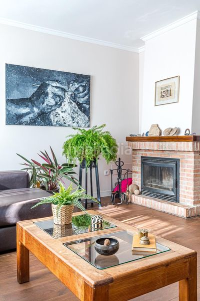 Foto ed5d793e-04c1-464d-aa30-0ad40bea60be. Xalet amb aparcament piscina a Centro-Manguilla Escorial (El)