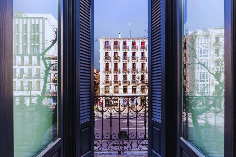 Foto fa61b2f8-4e2b-45ea-a9e6-cfc5e4c36044. Pis amb calefacció aparcament piscina a Almagro Madrid