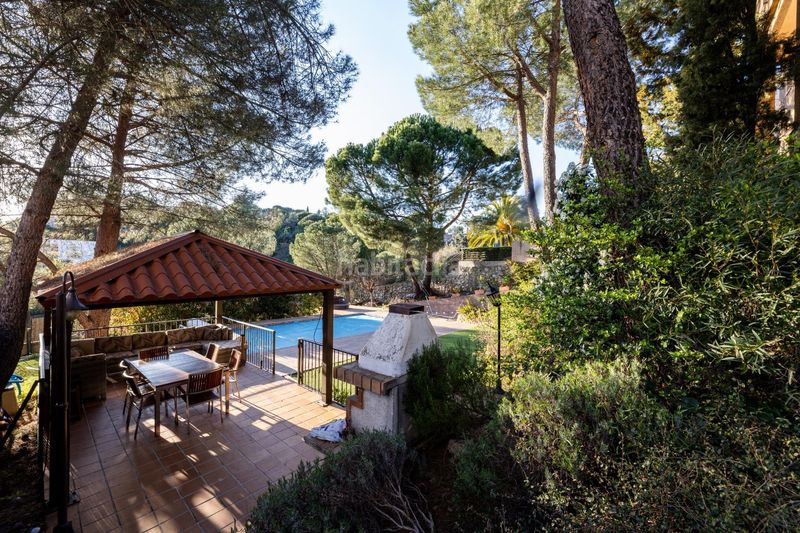 Foto 4126d0e4-d8e6-4b96-94f6-1578ee3dbd24. Casa amb calefacció aparcament piscina a El Monte Torrelodones
